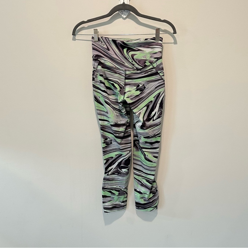 Lululemon Base Pace High-Rise Running Tight 25” - Picture 3 of 12